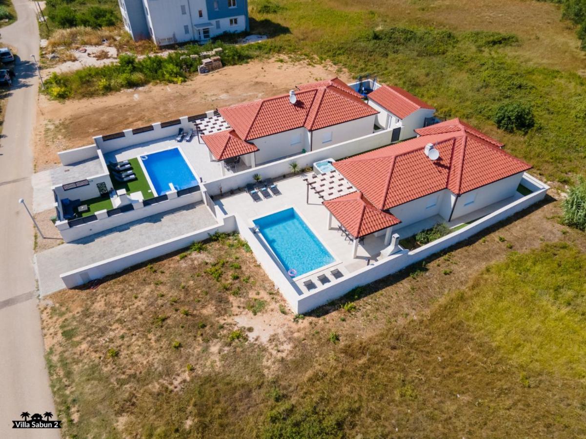 Villas Sabun - Modern House With Heated Pool Privlaka  Kültér fotó