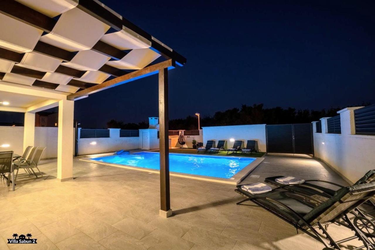 Villas Sabun - Modern House With Heated Pool Privlaka  Kültér fotó