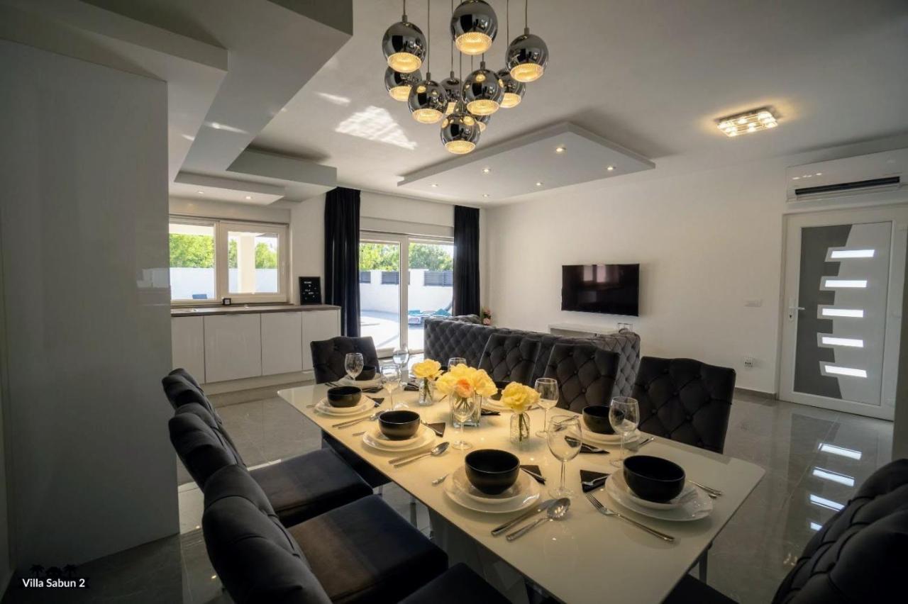 Villas Sabun - Modern House With Heated Pool Privlaka  Kültér fotó