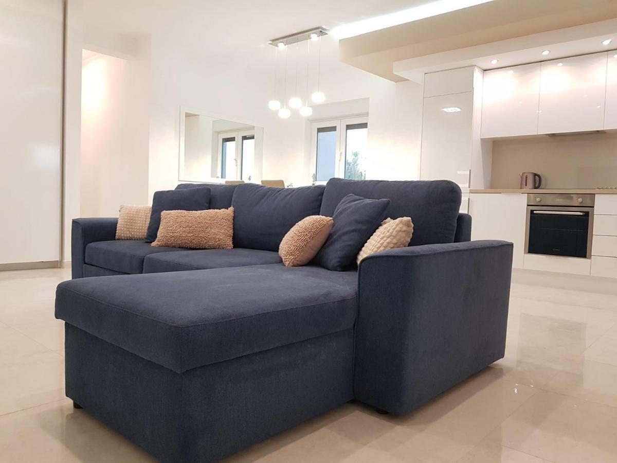 Villas Sabun - Modern House With Heated Pool Privlaka  Kültér fotó